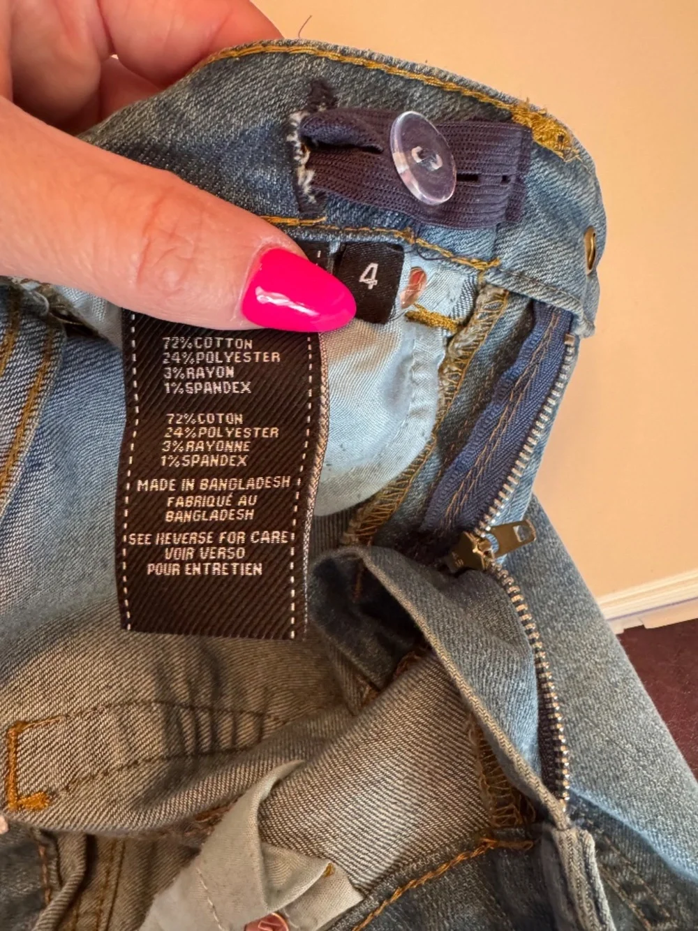 7 For All Mankind Girls Josefina Skinny Boyfriend Denim Shorts Size 4 NWT